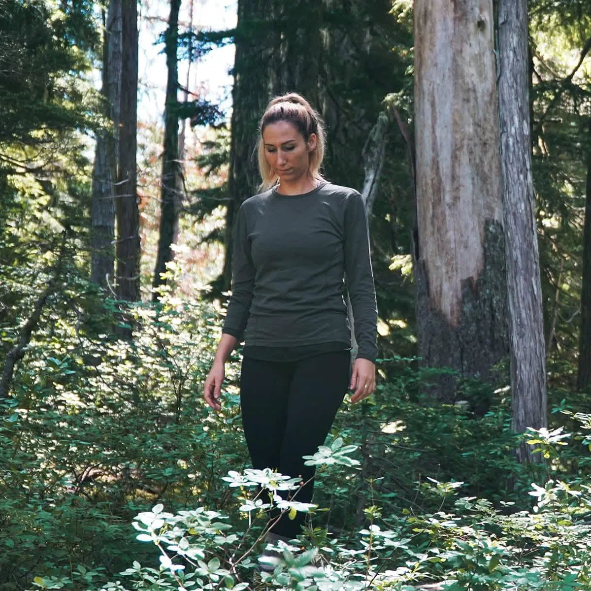Women's Lightweight Merino Wool Crew Neck Top